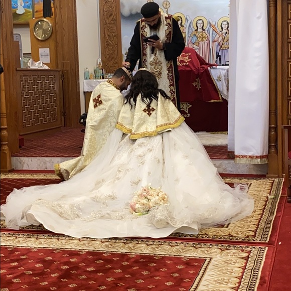 Milla Nova Wedding Dress - Picture 4 of 9